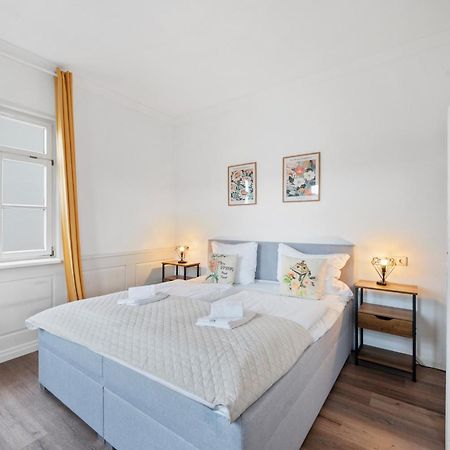 Backhome - Business&Family - Fantastische Schlosslage, Smarttv, Waschtrockner, Netflix, 50Qm, 24H Checkin - Apartment 3 Ludwigsburg Exterior photo