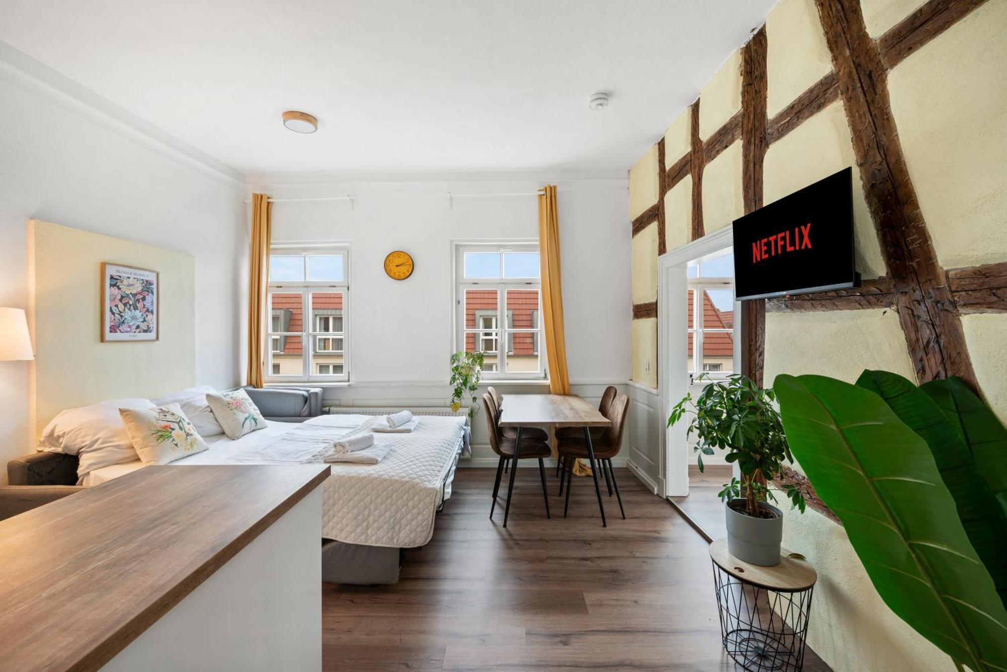 Backhome - Business&Family - Fantastische Schlosslage, Smarttv, Waschtrockner, Netflix, 50Qm, 24H Checkin - Apartment 3 Ludwigsburg Exterior photo