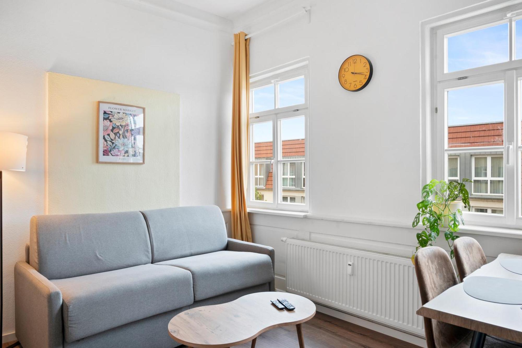 Backhome - Business&Family - Fantastische Schlosslage, Smarttv, Waschtrockner, Netflix, 50Qm, 24H Checkin - Apartment 3 Ludwigsburg Exterior photo