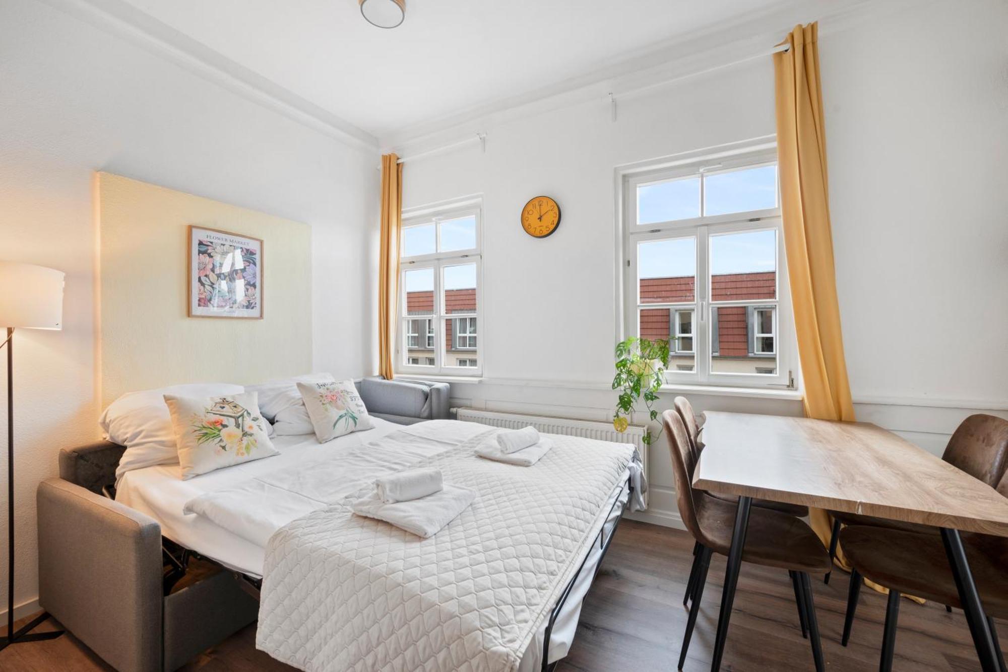 Backhome - Business&Family - Fantastische Schlosslage, Smarttv, Waschtrockner, Netflix, 50Qm, 24H Checkin - Apartment 3 Ludwigsburg Exterior photo