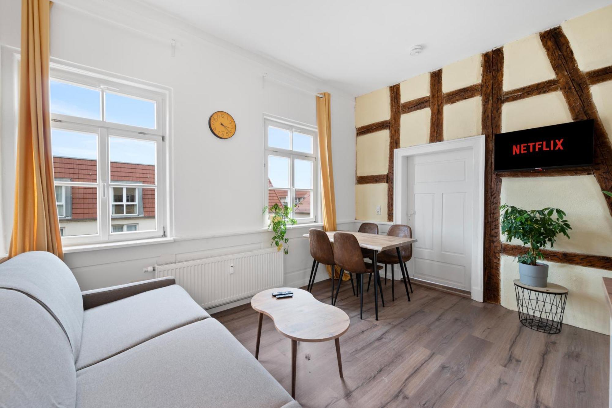 Backhome - Business&Family - Fantastische Schlosslage, Smarttv, Waschtrockner, Netflix, 50Qm, 24H Checkin - Apartment 3 Ludwigsburg Exterior photo